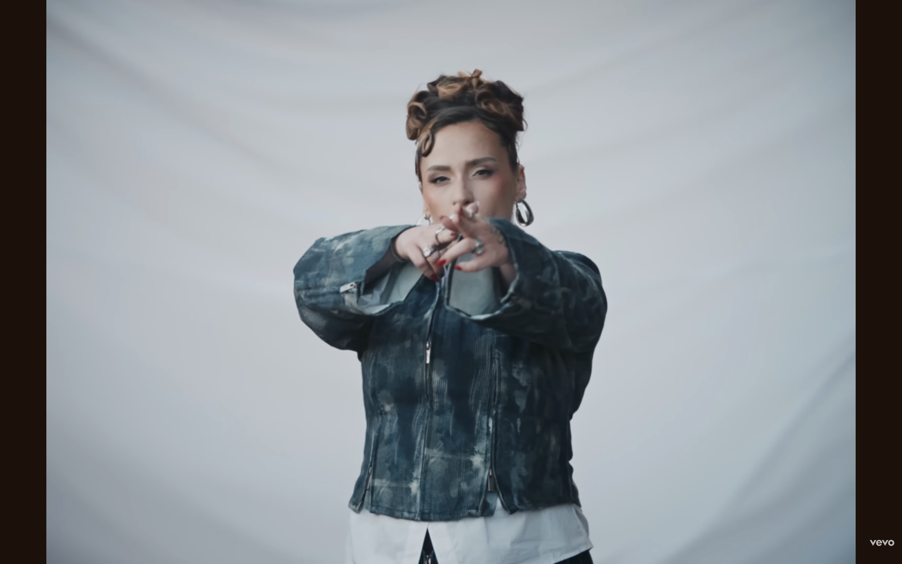Lia Kali, Canela Clicka - 24/7 - imagen 3